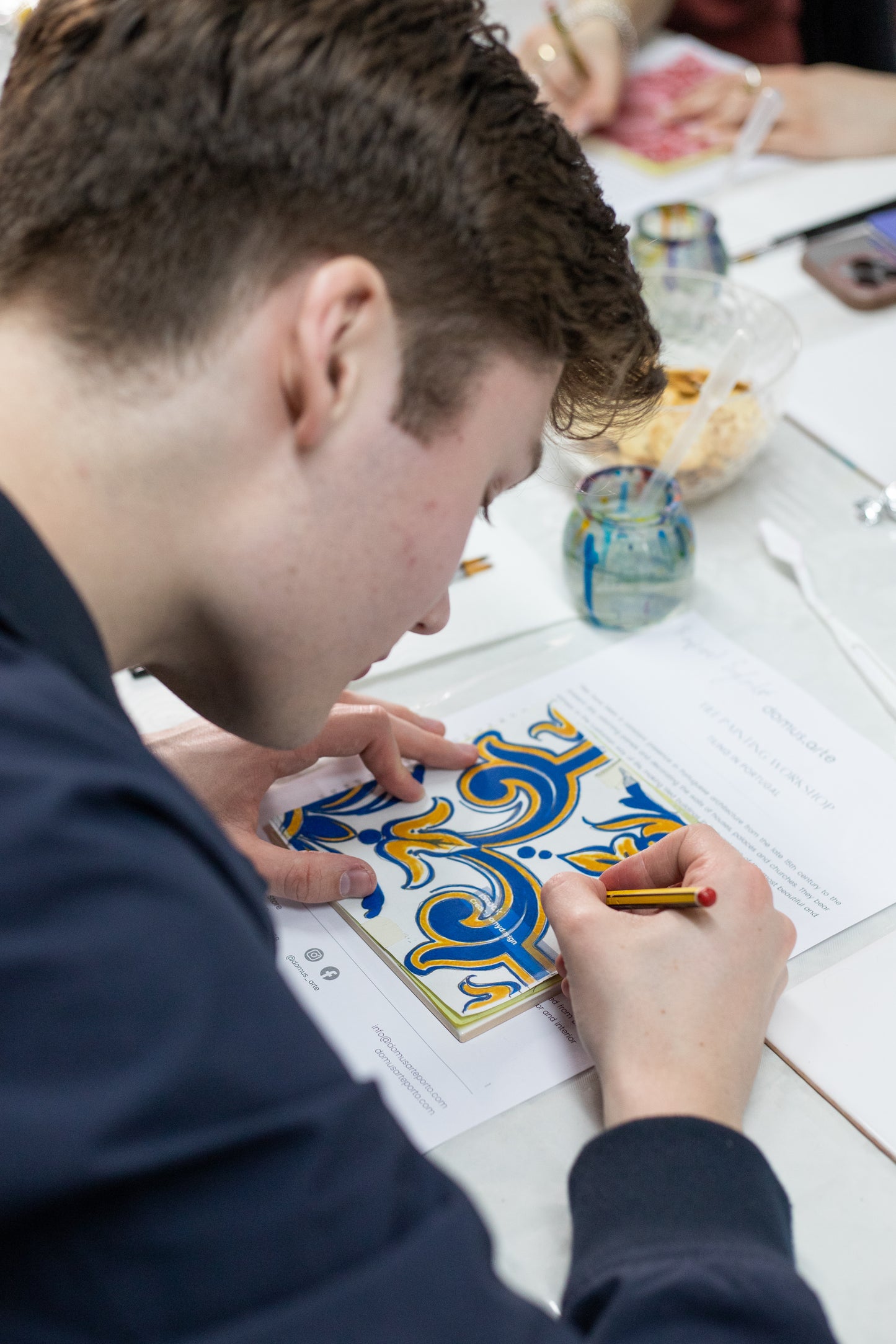 Workshop de Pintura de Azulejo na Baixa do Porto | Antero de Quental
