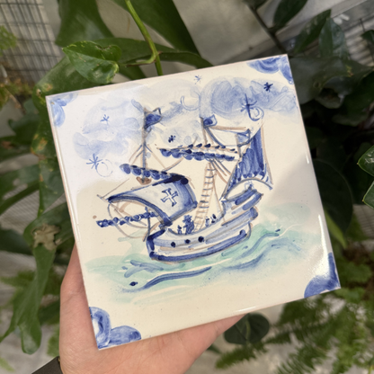 Tile Painting Workshop with Porto Wine (Lapa)