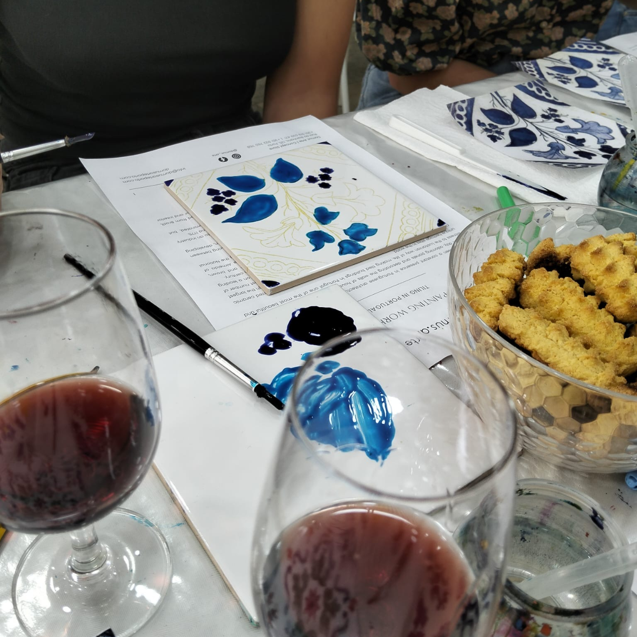 Tile Painting Workshop with Porto Wine (Lapa)